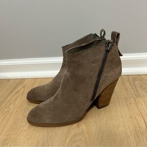 Dolce Vita Brown Tan Beige Suede Ankle Zip Up Heel Booties Women’s Size 9.5